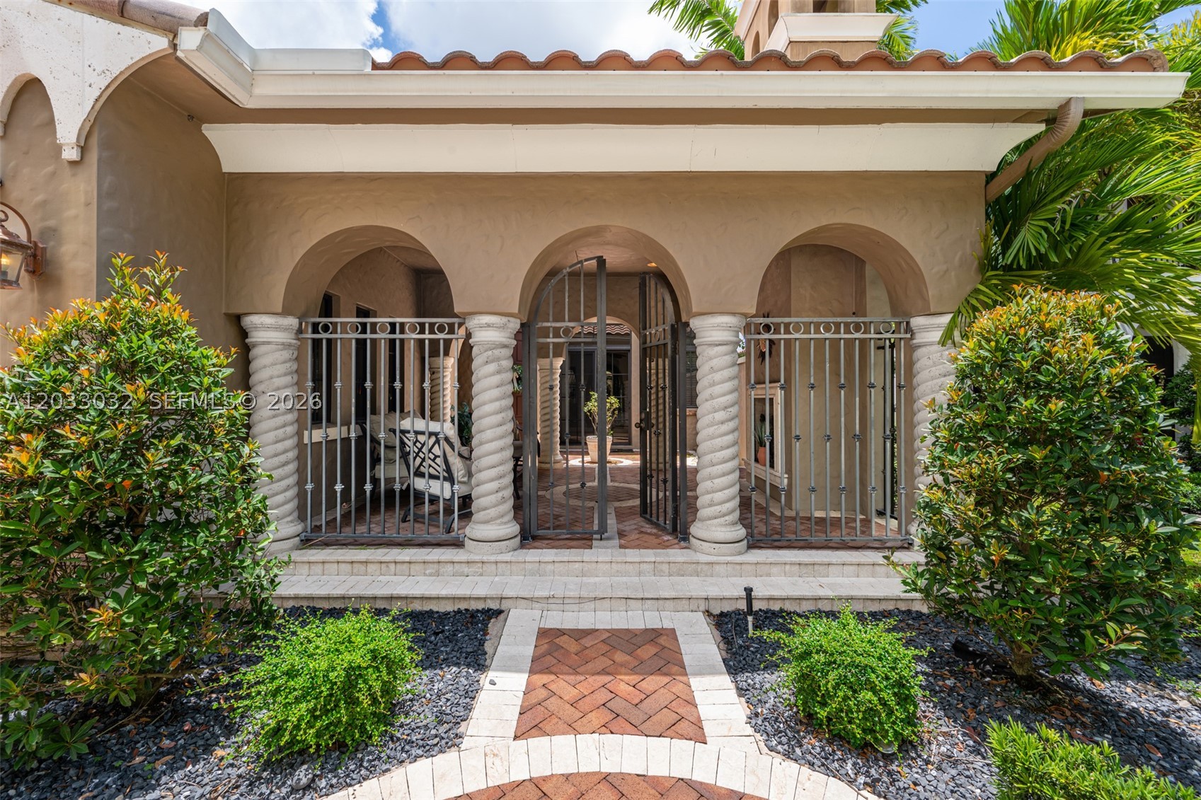 PARKLAND GOLF AND COUNTRY - Residential
