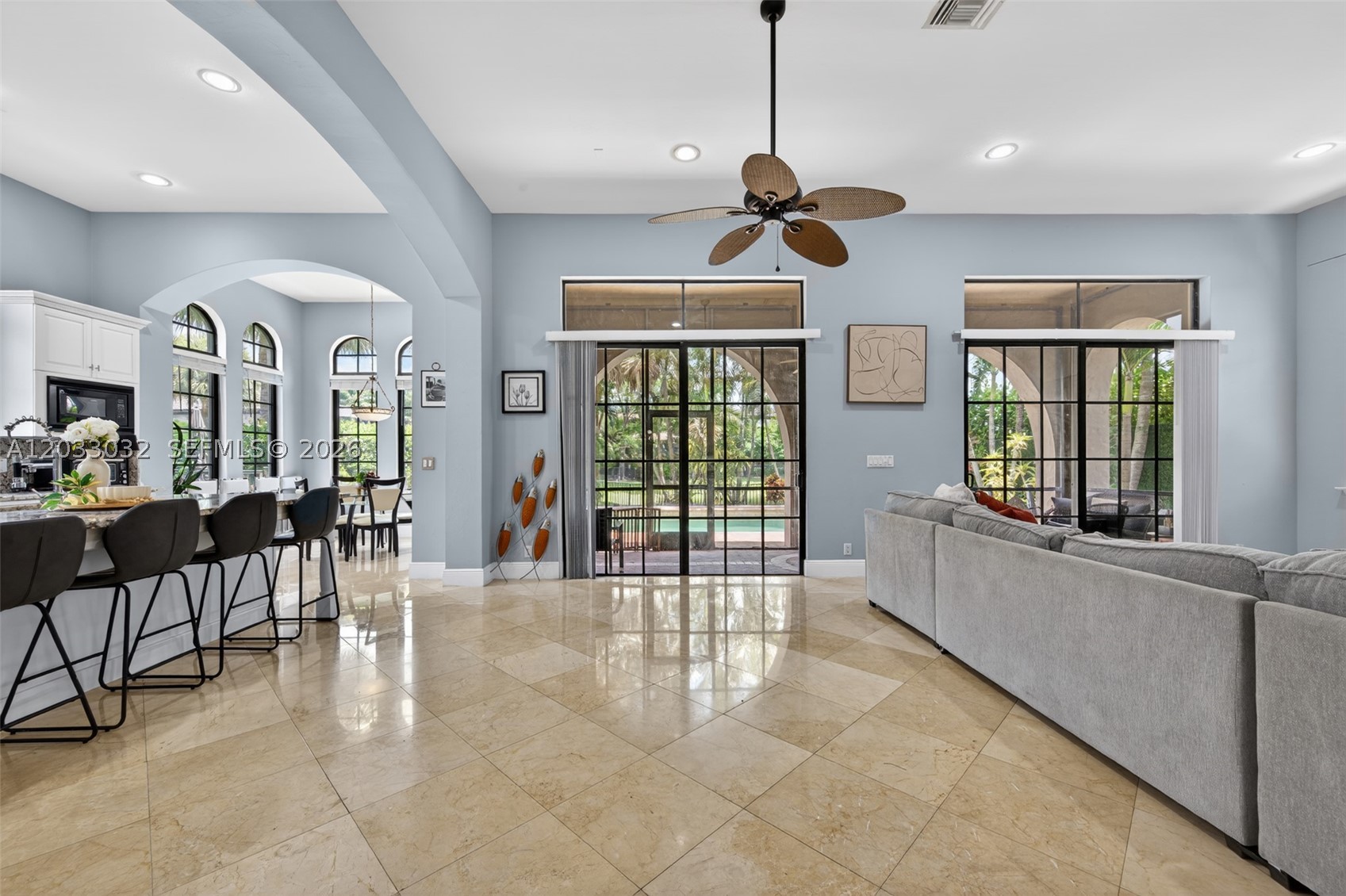 PARKLAND GOLF AND COUNTRY - Residential