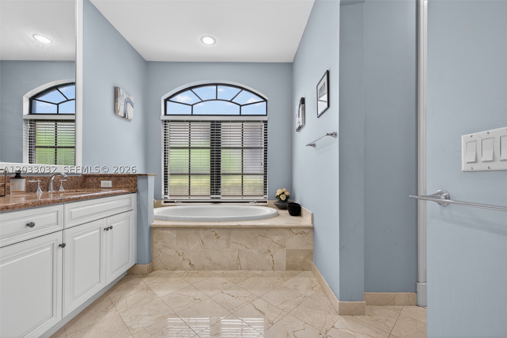 PARKLAND GOLF AND COUNTRY - Residential