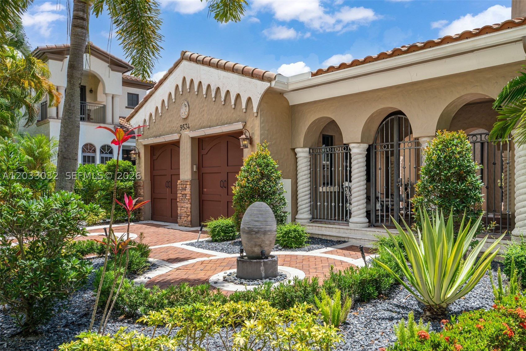 PARKLAND GOLF AND COUNTRY - Residential