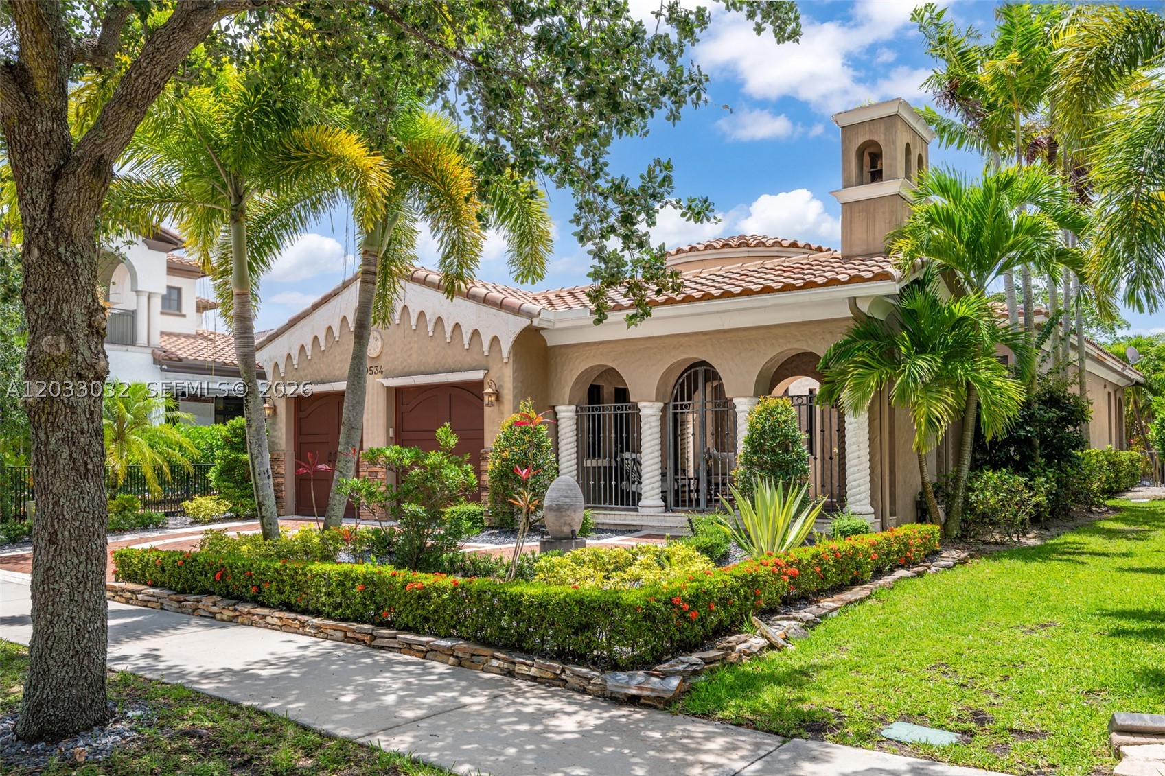 PARKLAND GOLF AND COUNTRY - Residential