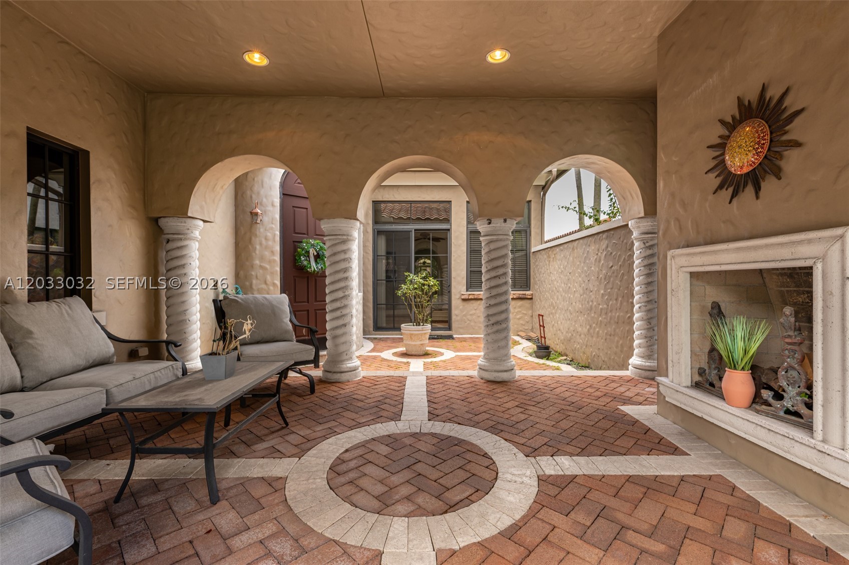 PARKLAND GOLF AND COUNTRY - Residential