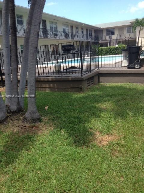 Large apt. in prestigious Sans Souci. Totally updated-new  stainless steel refrigerator ,range oven, cabinets updated
bathroom. New wall a/c units,