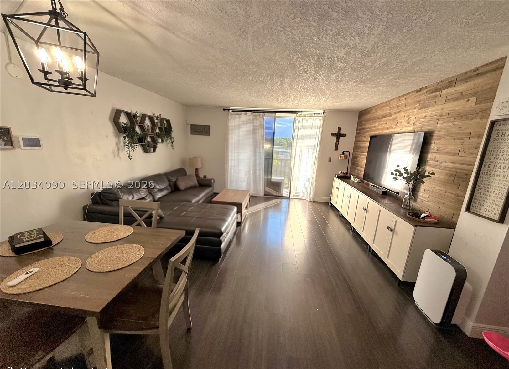 HORIZONS WEST CONDO #4 - Residential Lease