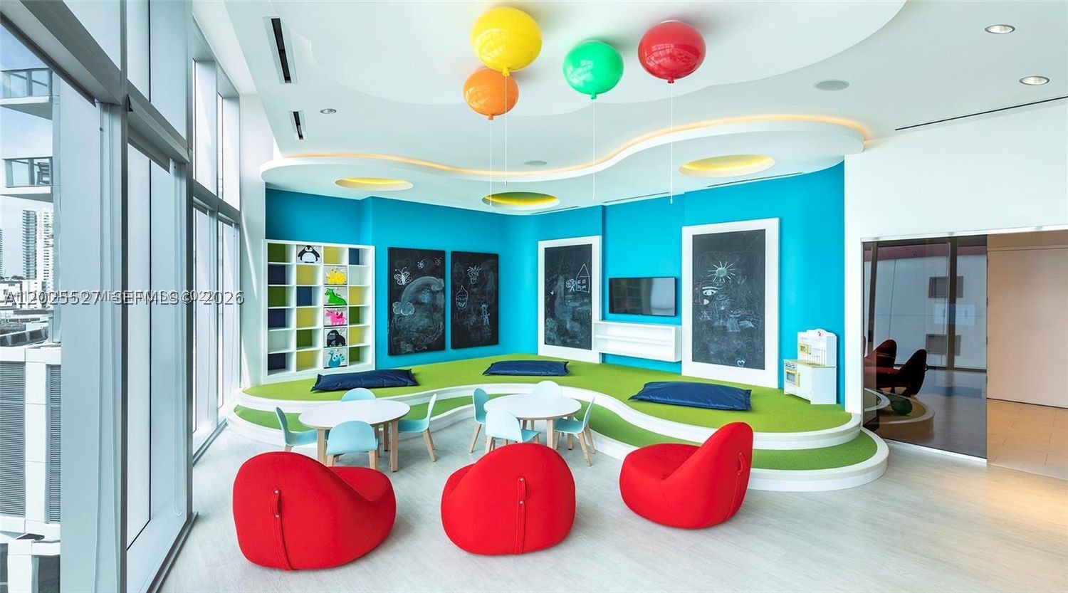 PARAMOUNT MIAMI WORLDCENT - Residential Lease