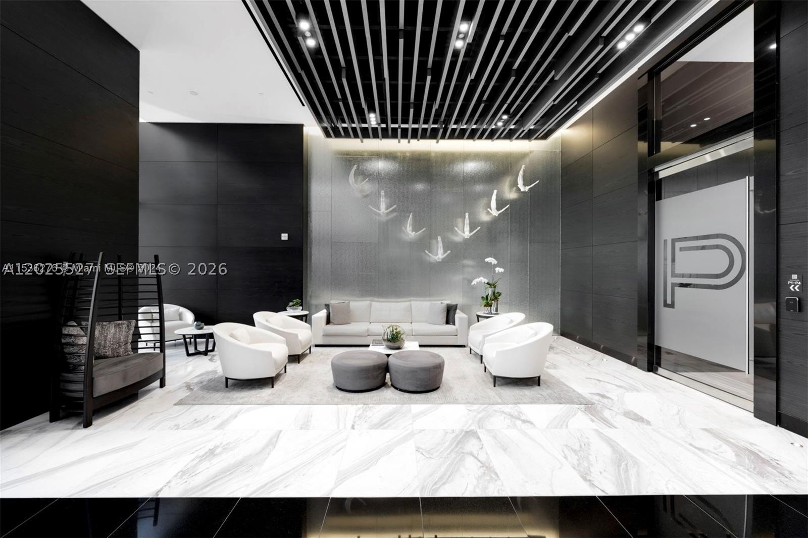 PARAMOUNT MIAMI WORLDCENT - Residential Lease