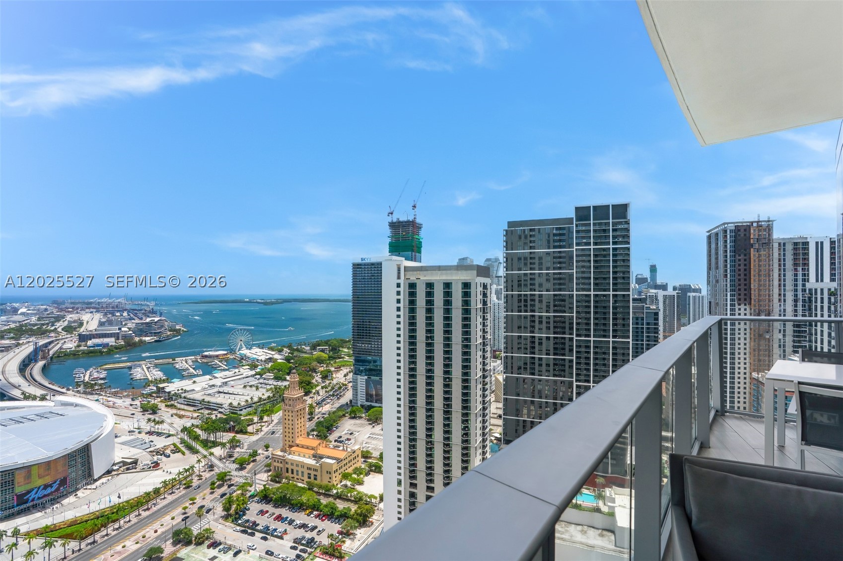 PARAMOUNT MIAMI WORLDCENT - Residential Lease