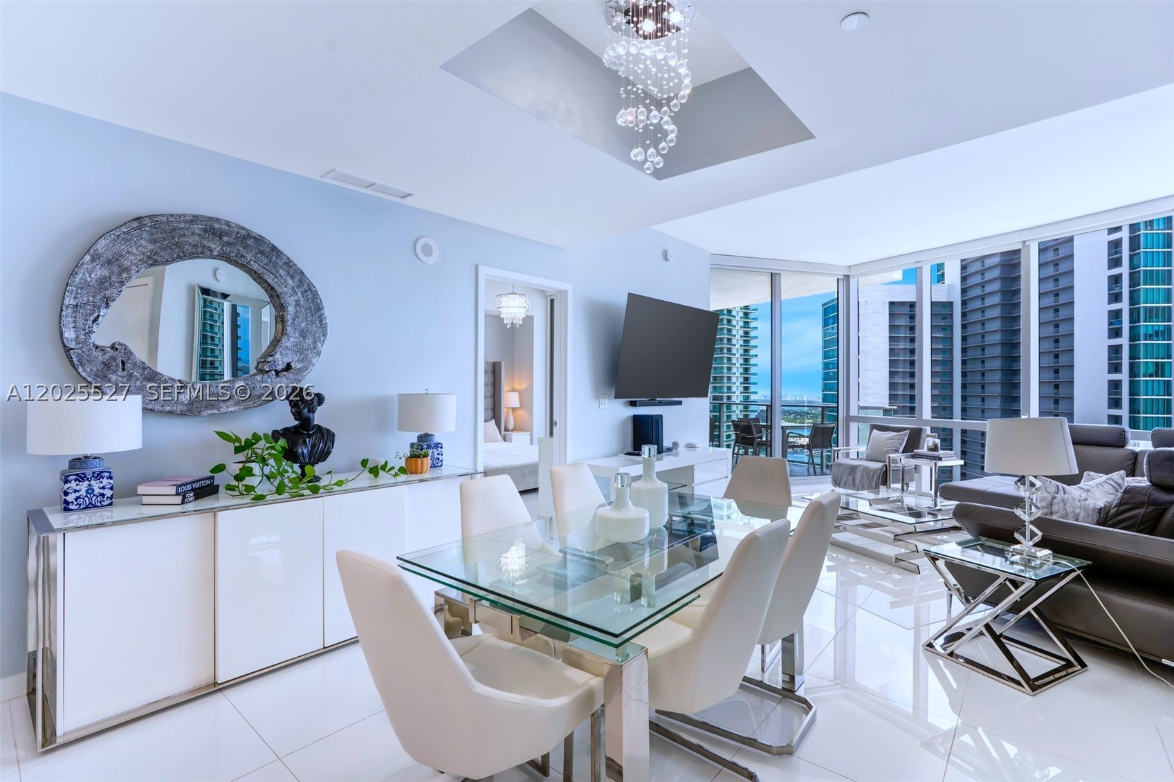 PARAMOUNT MIAMI WORLDCENT - Residential Lease