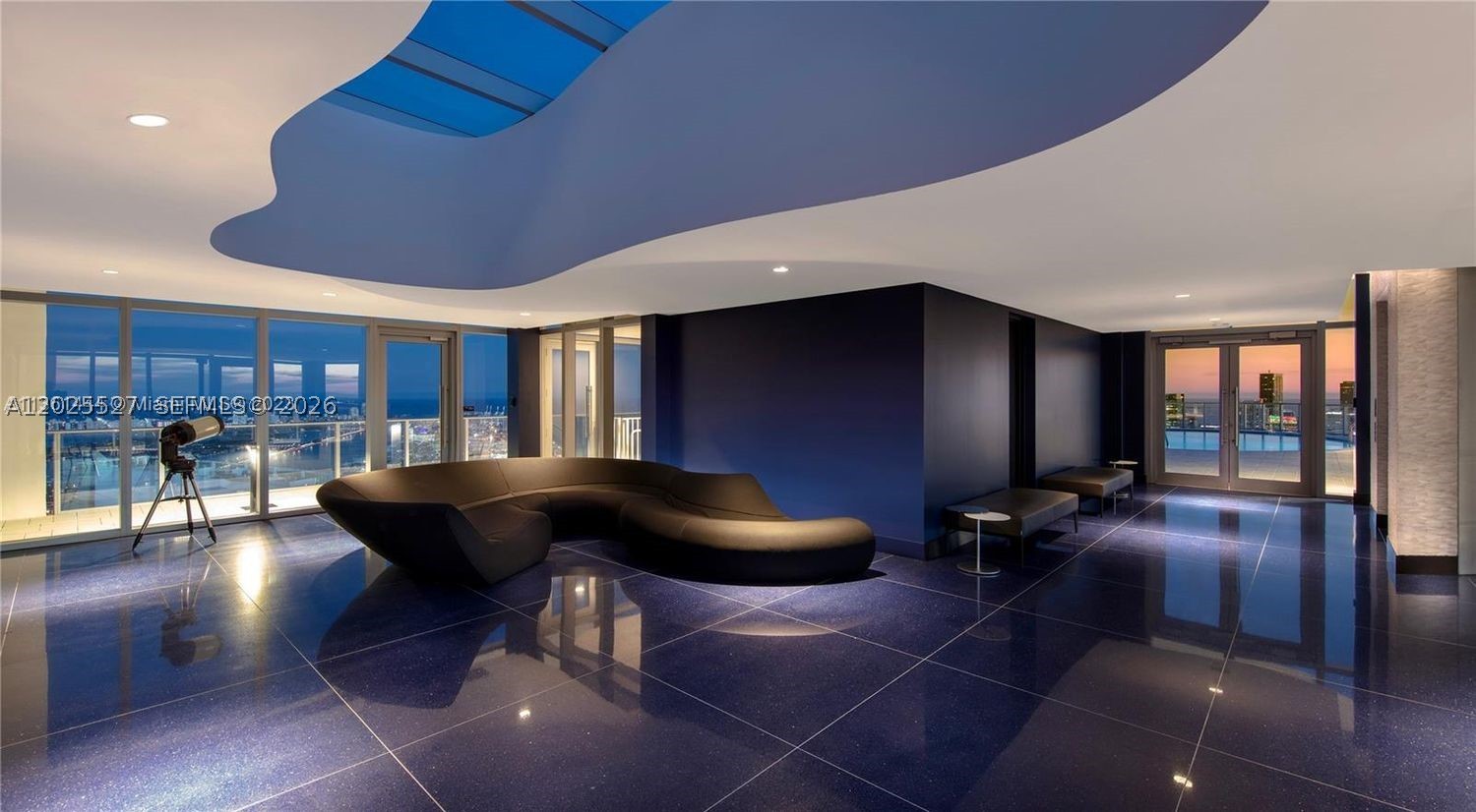 PARAMOUNT MIAMI WORLDCENT - Residential Lease