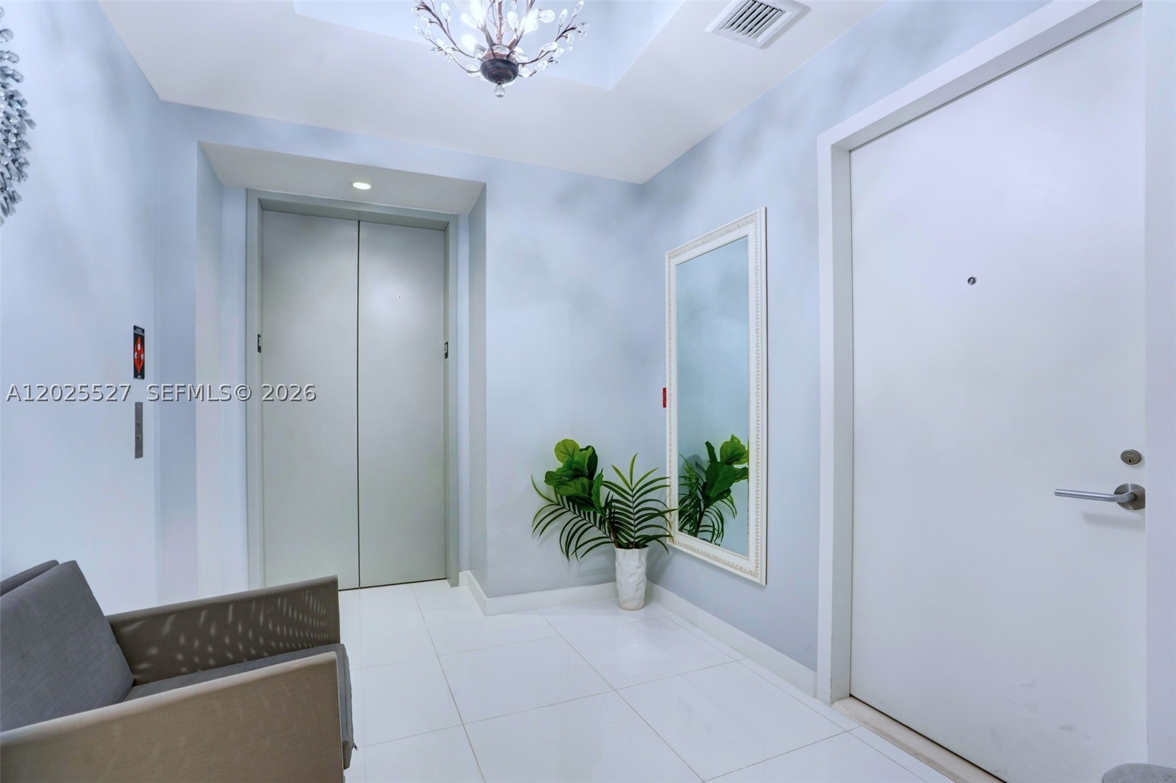 PARAMOUNT MIAMI WORLDCENT - Residential Lease