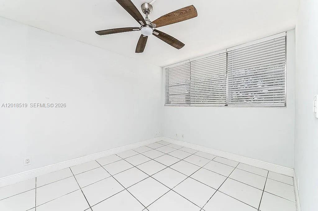CONDO 4 OF SABAL PALM CON - Residential