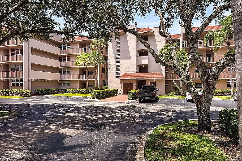 CONDO 4 OF SABAL PALM CON - Residential