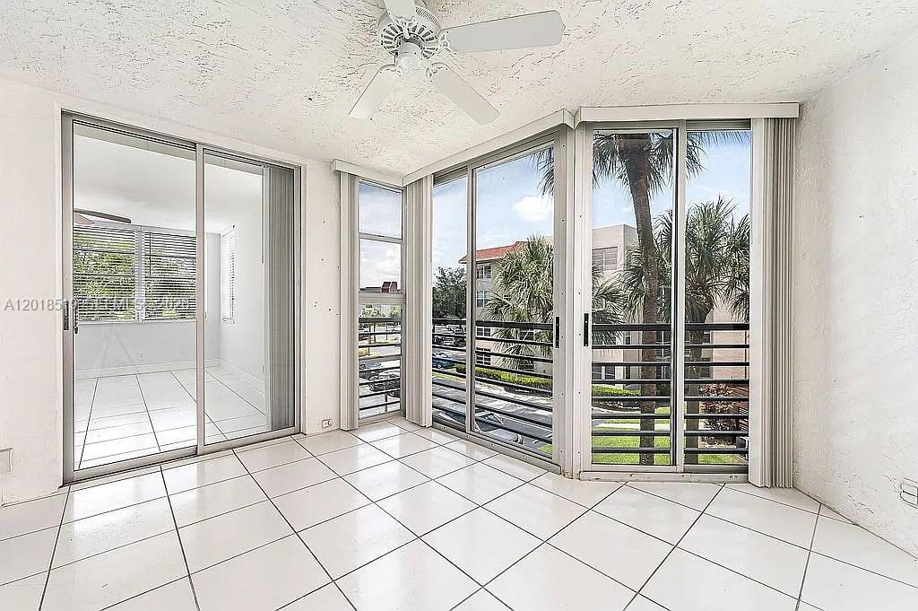 CONDO 4 OF SABAL PALM CON - Residential