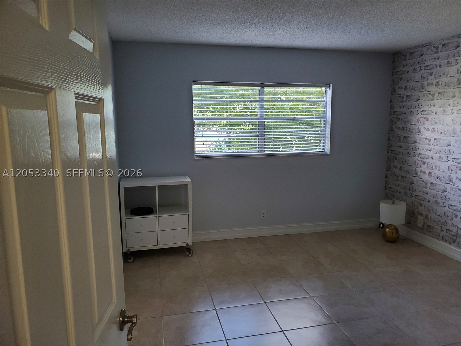 MOFFETT PLACE CONDO - Residential Lease