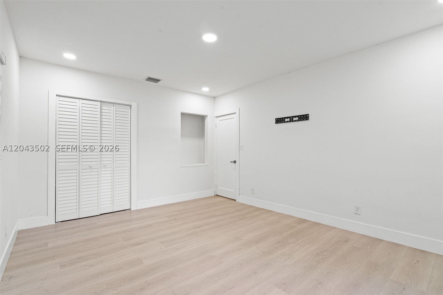 Middle River Terrace - Residential