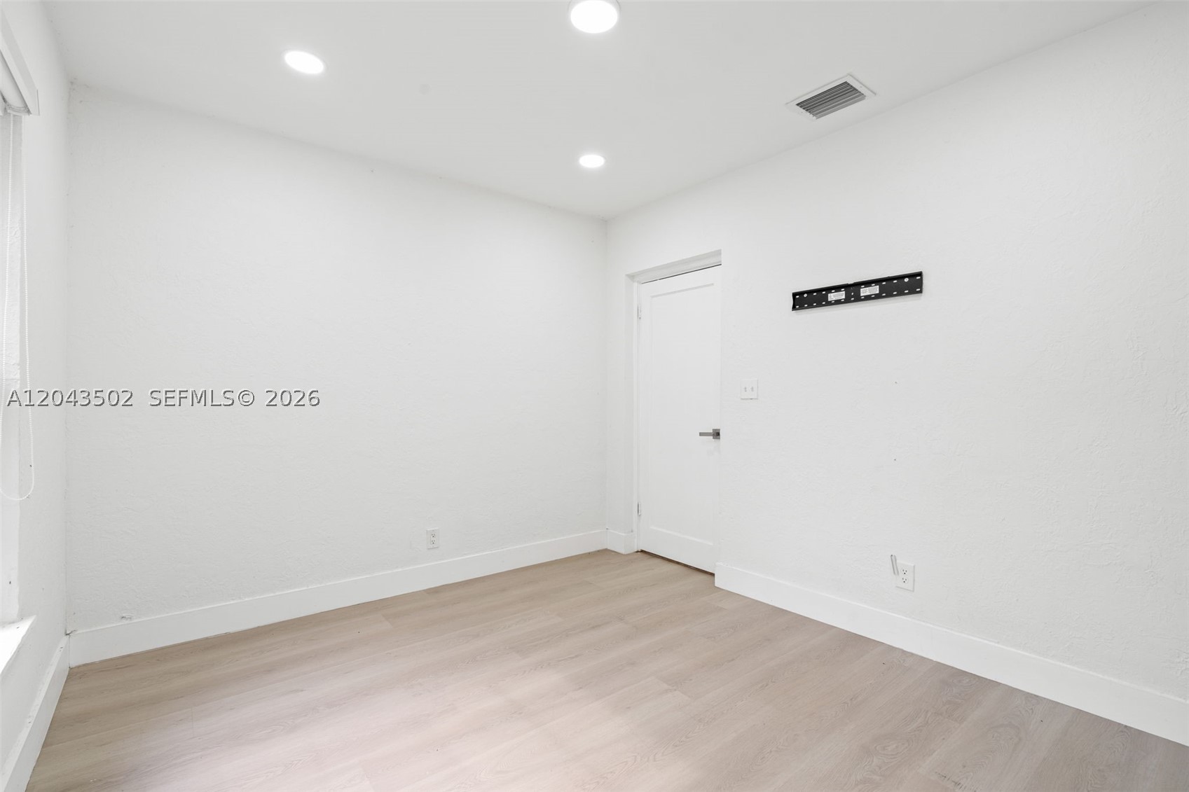 Middle River Terrace - Residential