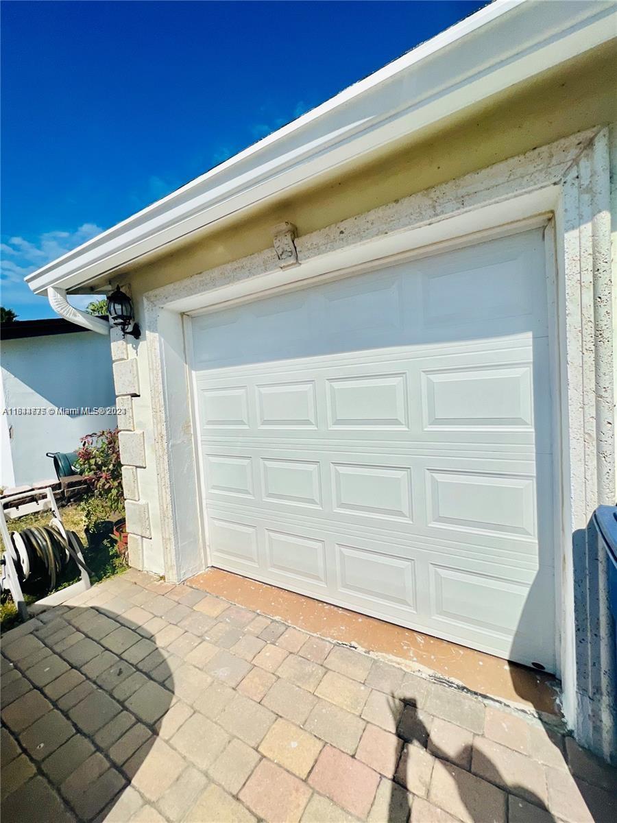 MIRAMAR ISLES SEC 2 - Residential Lease