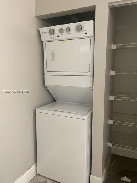 LAKESHORE CONDO #5 - Residential