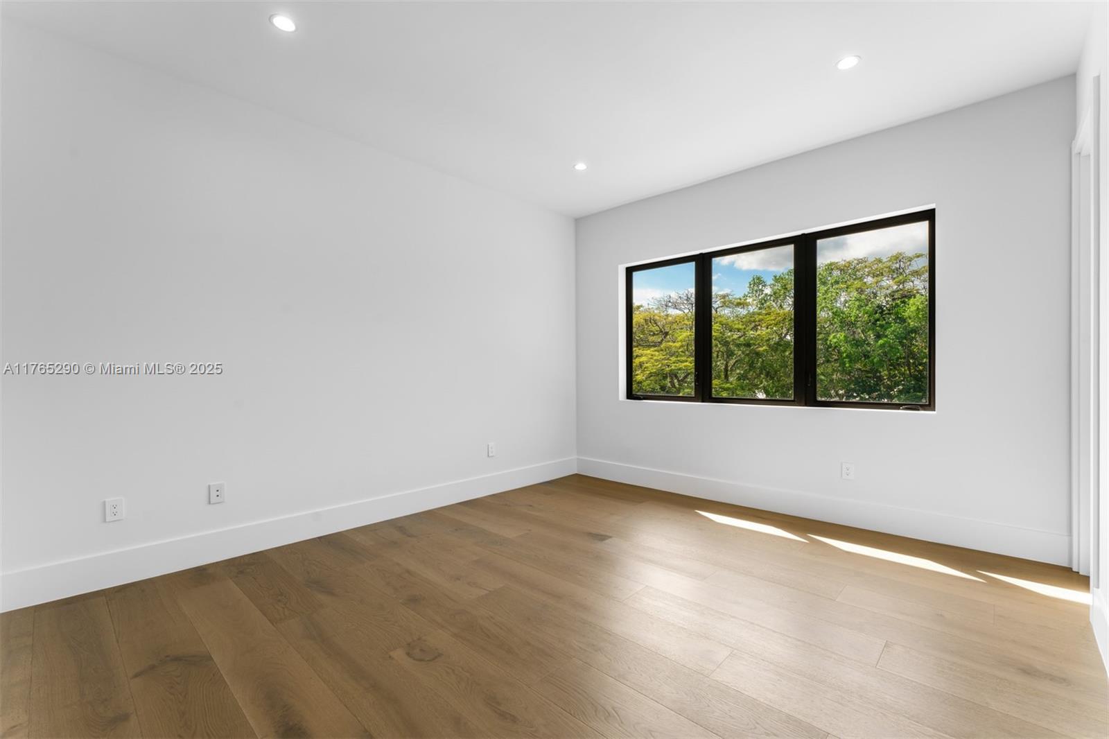 FARMERS ACRES - Residential