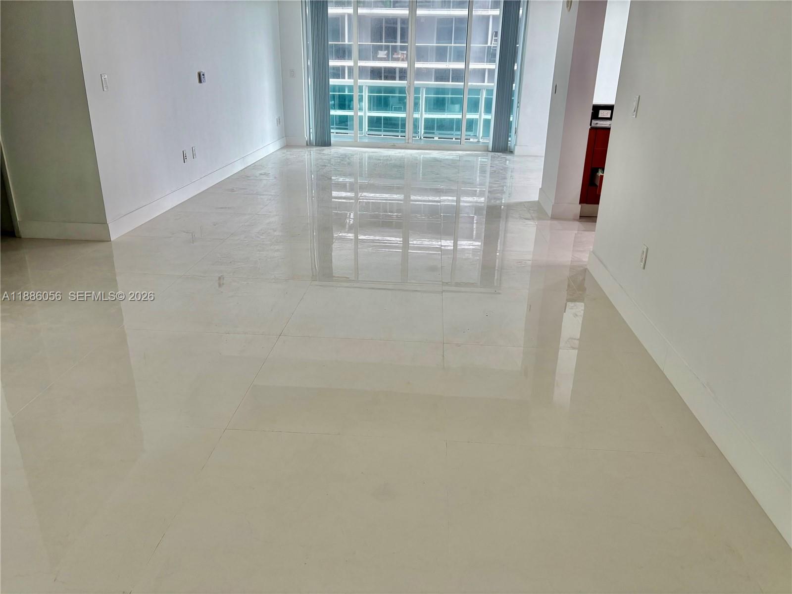 1800 CLUB CONDO - Residential Lease