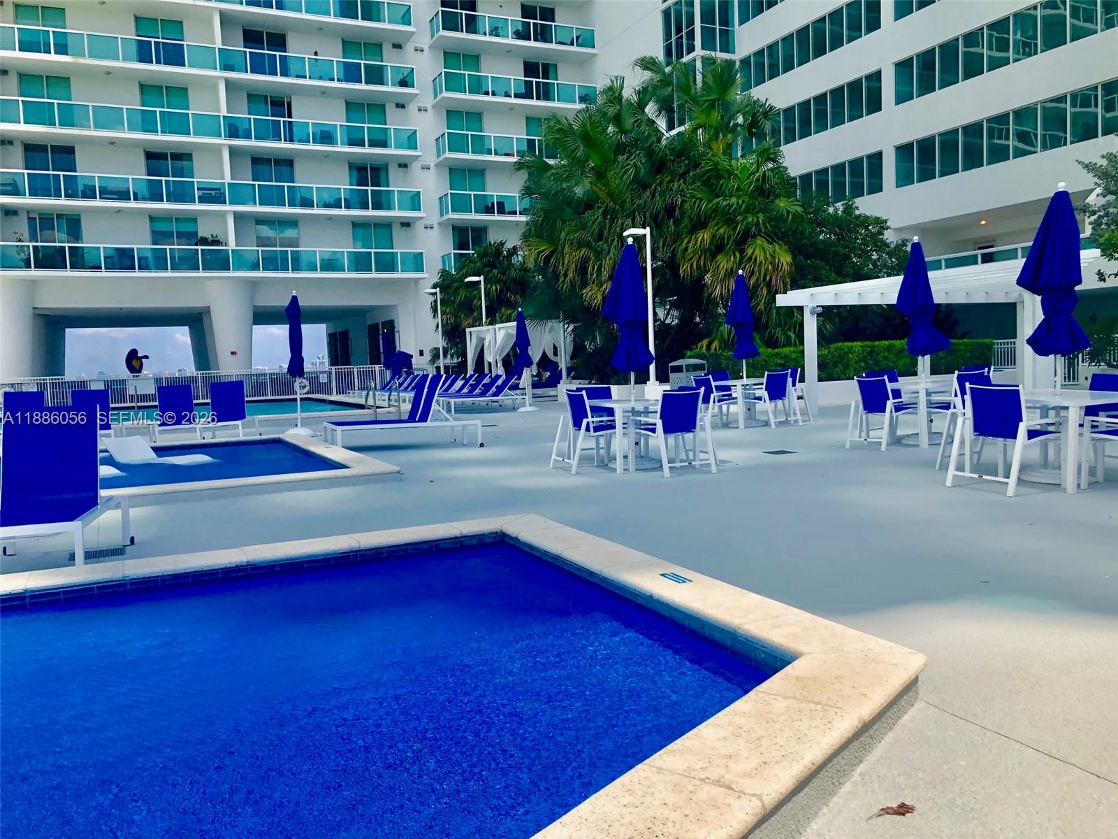 1800 CLUB CONDO - Residential Lease