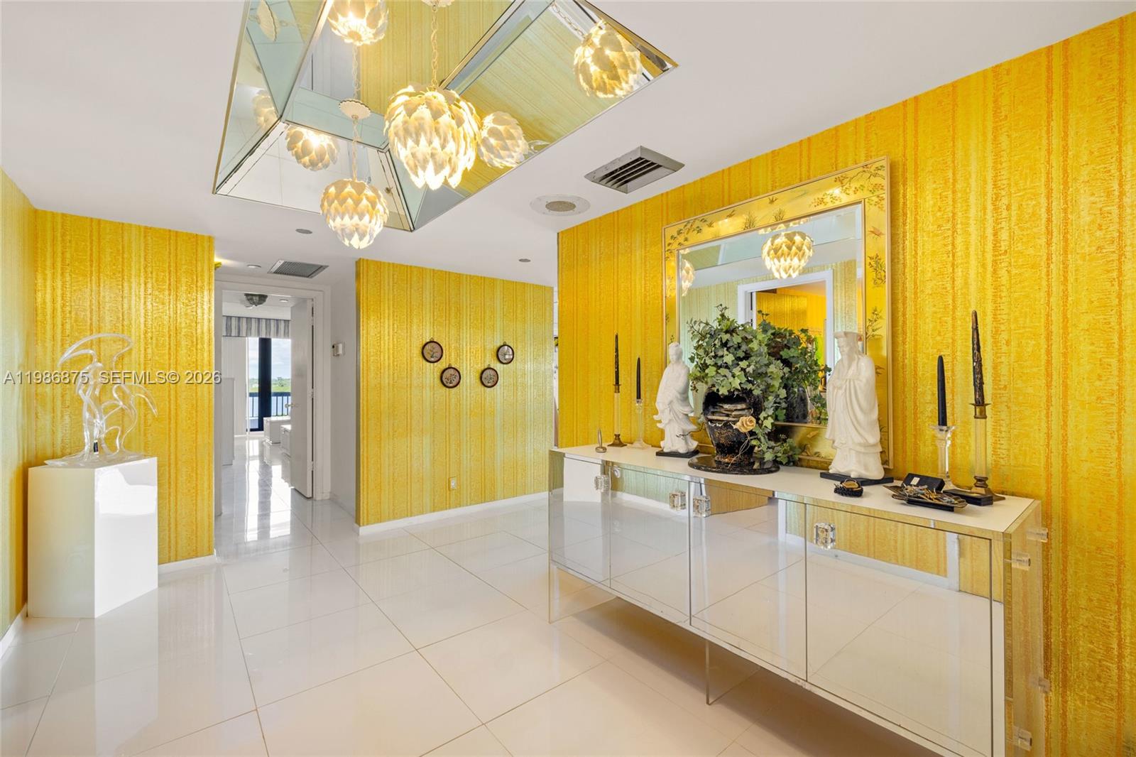 Ocean to Intracoastal 3BR/3BA northwest corner unit at Beach Point with 2,606 sq ft and sweeping ocean and Intracoastal views. Features an eat-in kitchen connected to an open living and dining area, plus a large wraparound balcony to enjoy sunrise and sunset views. Beach Point is a sought-after oceanfront building with a full-time manager, Har-Tru tennis courts, fitness center, heated pool with spa and cabanas, garage parking, and deeded beach access. Ideally located near the Four Seasons, Worth Avenue, world-class dining, and boutique shopping, offering prime Palm Beach living.