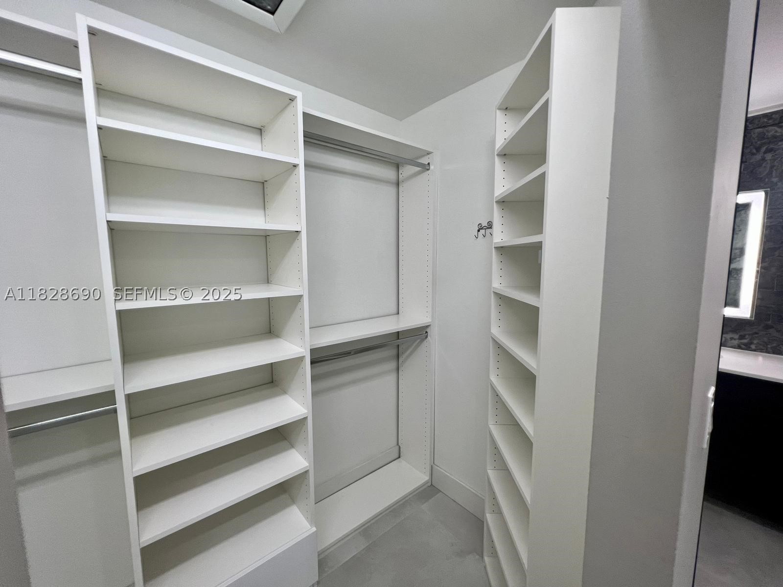COUNTRY ADDRESS ENCORE - Residential