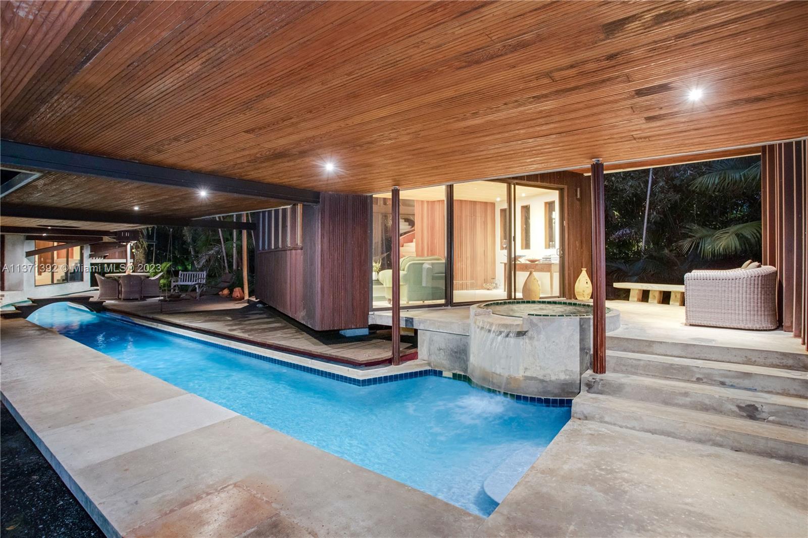 BISCAYNE PARK TERR - Residential