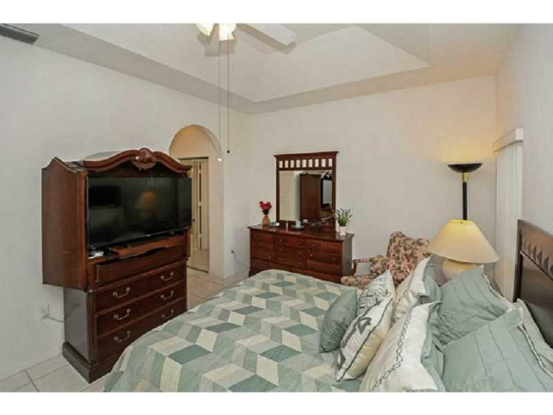 SAPPHIRE SHORES-SAPPHIRE - Residential Lease