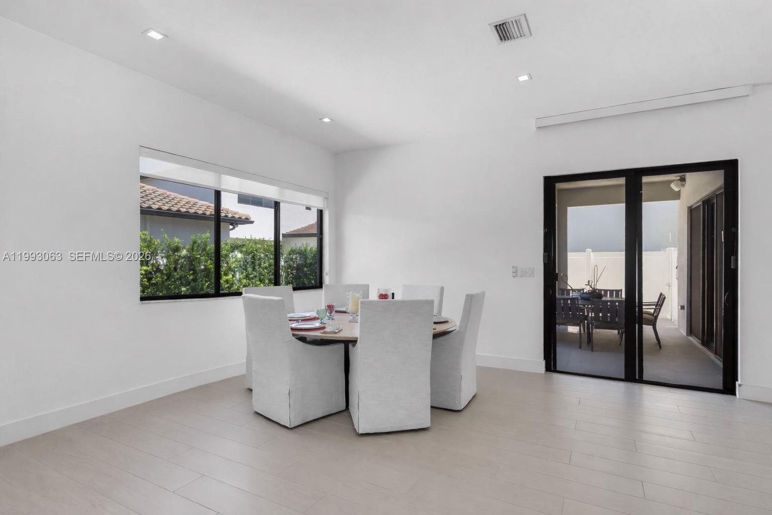 CANARIAS EAST - Residential