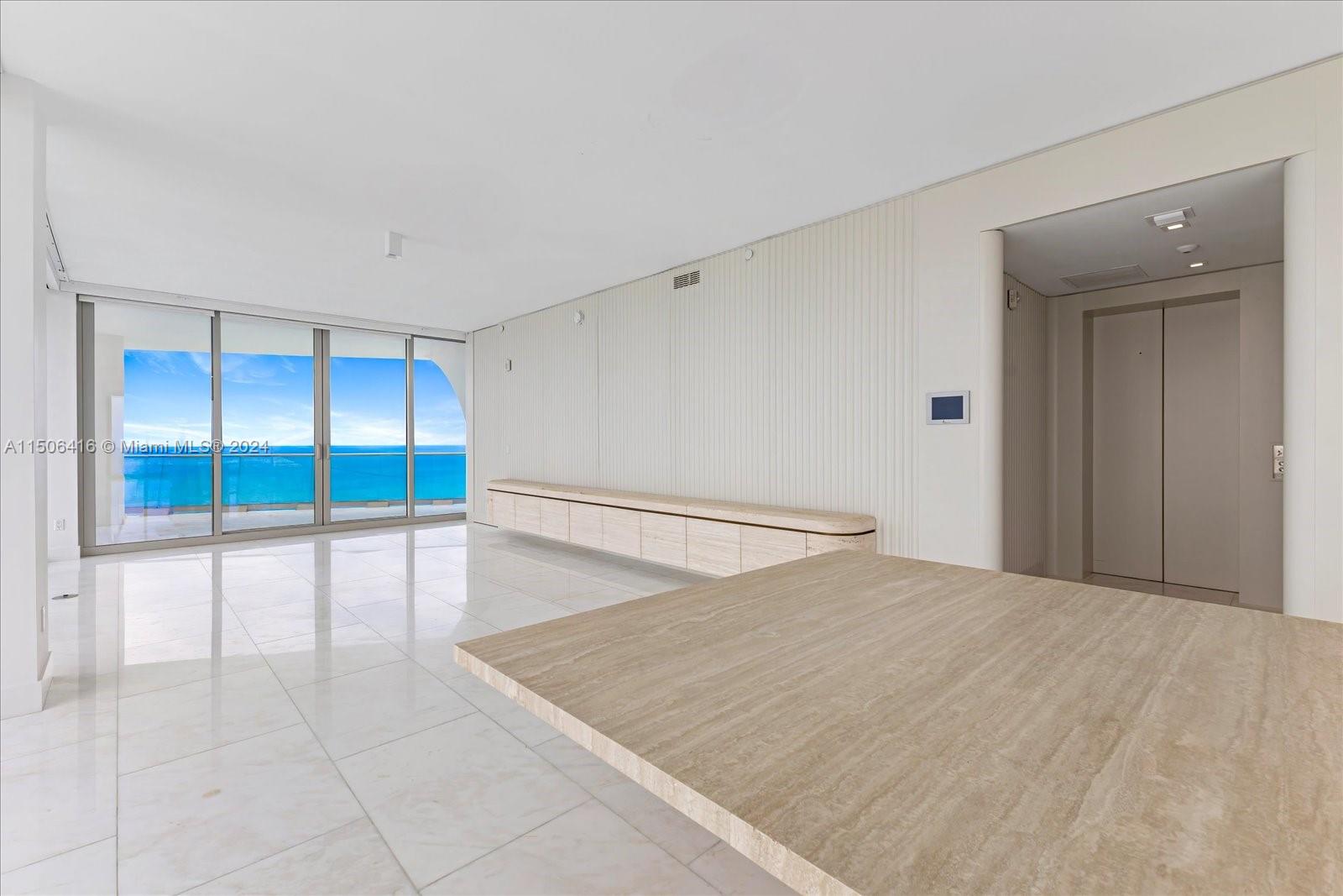 JADE SIGNATURE CONDO - Residential
