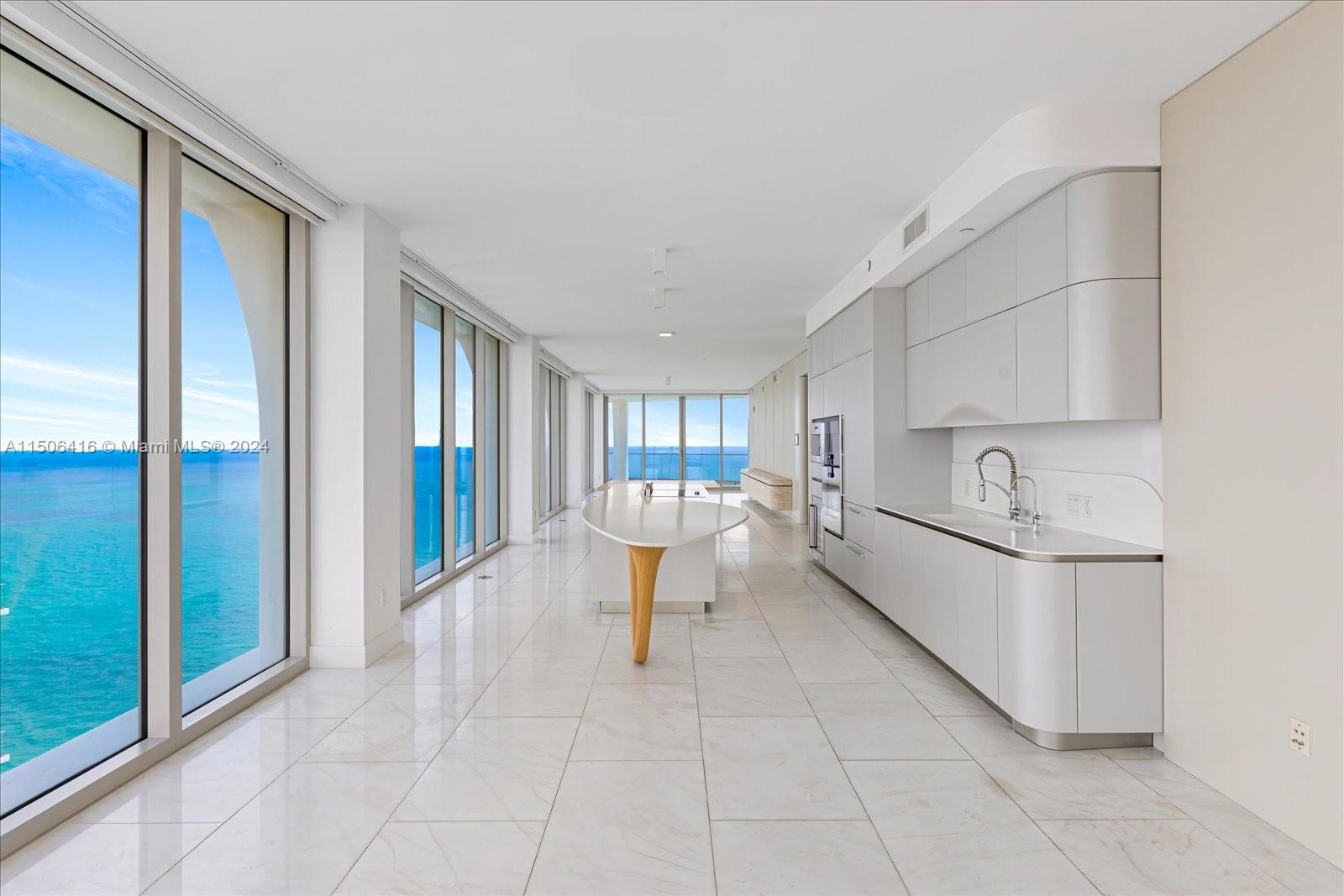 JADE SIGNATURE CONDO - Residential