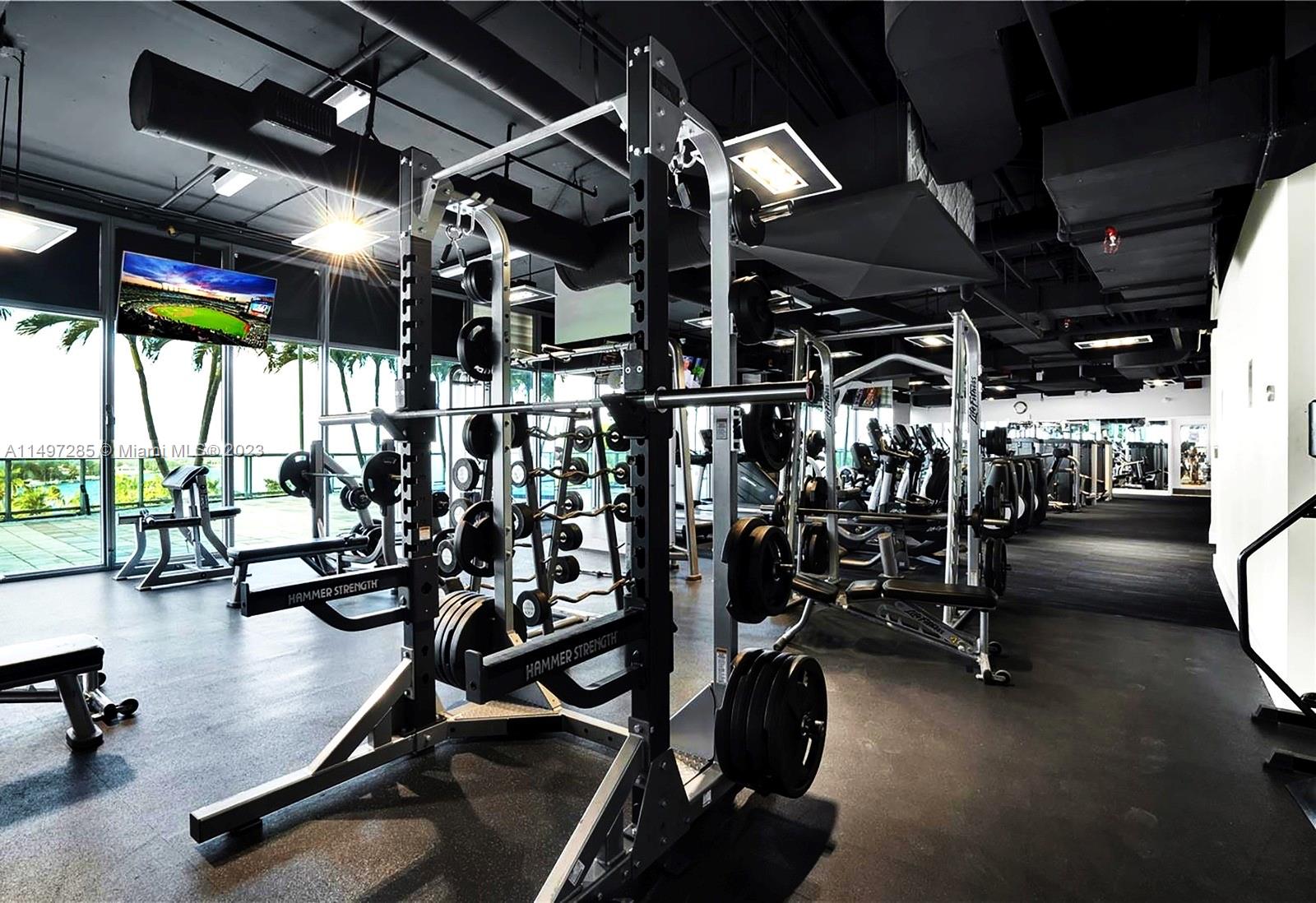 BLUE CONDO - Residential Lease