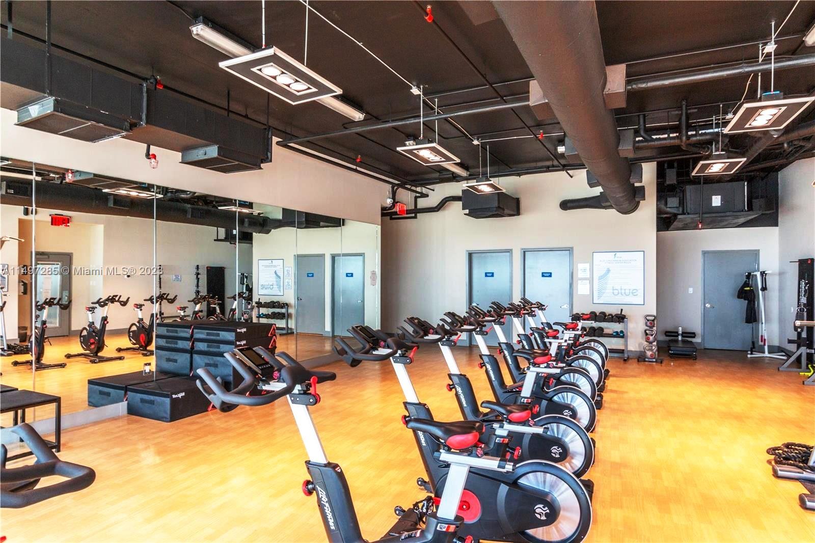 BLUE CONDO - Residential Lease
