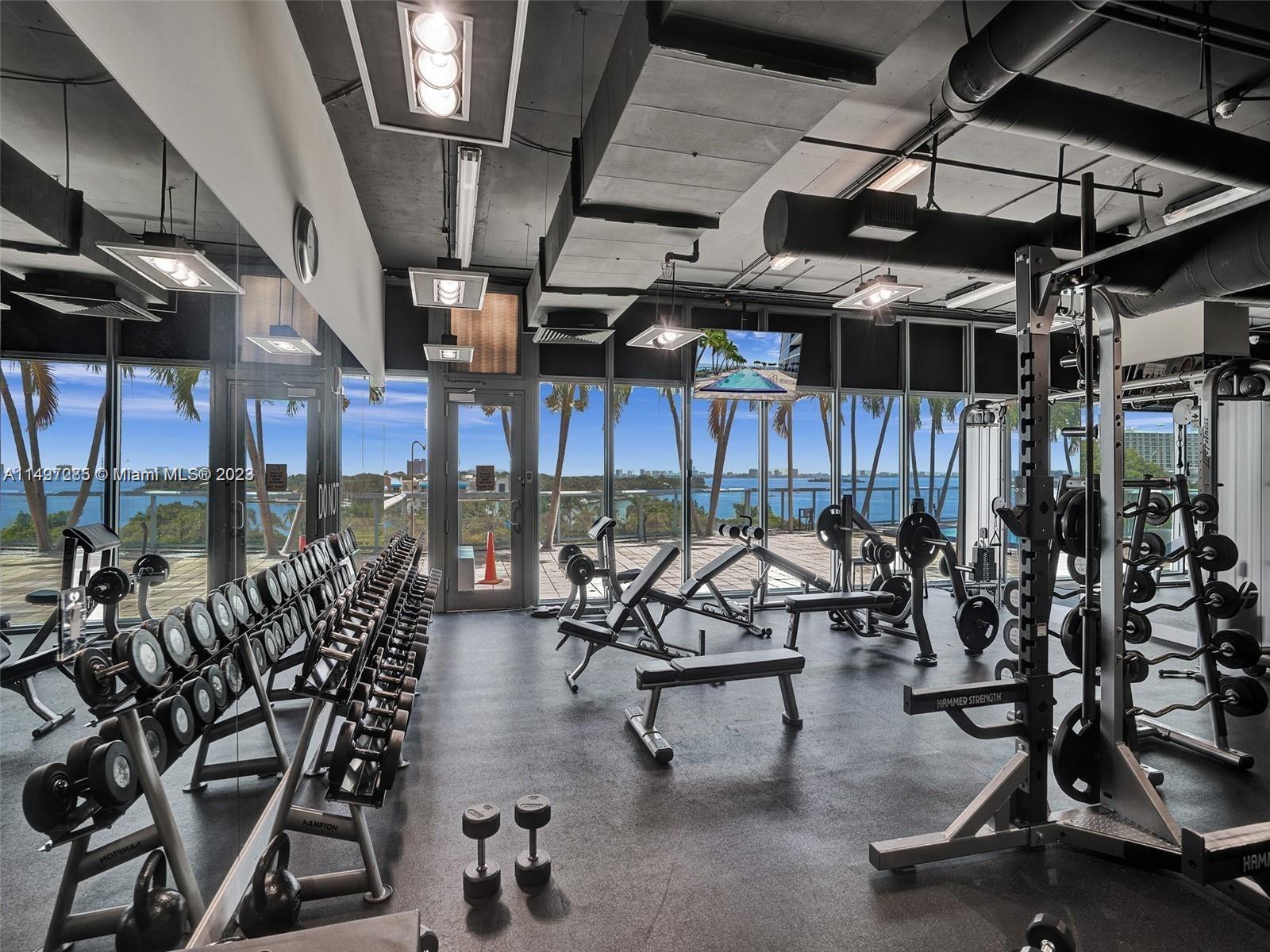 BLUE CONDO - Residential Lease