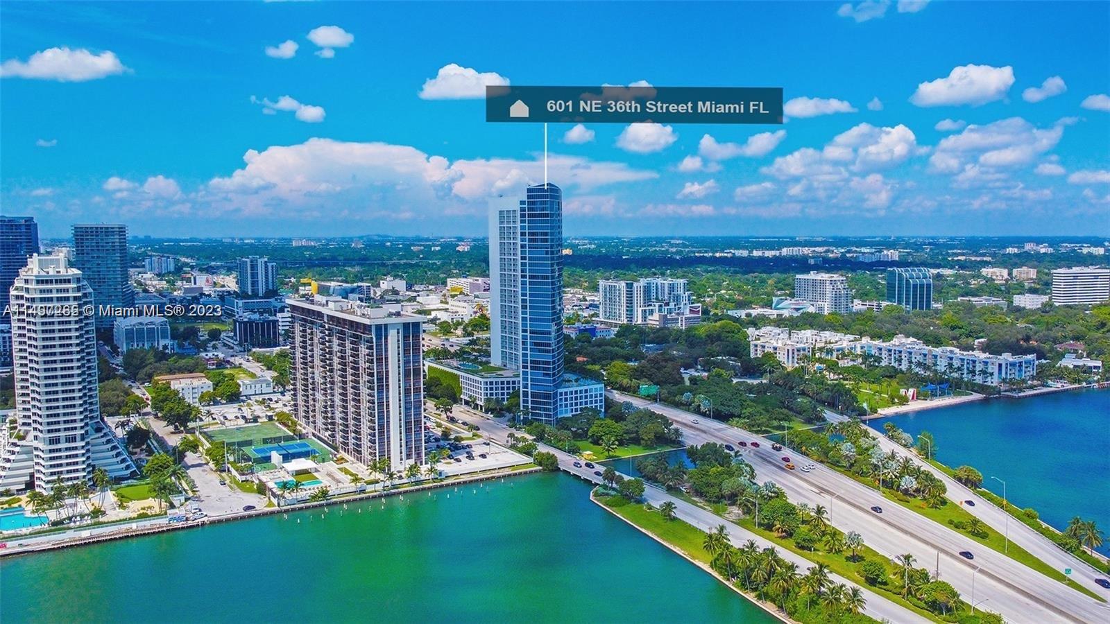 BLUE CONDO - Residential Lease
