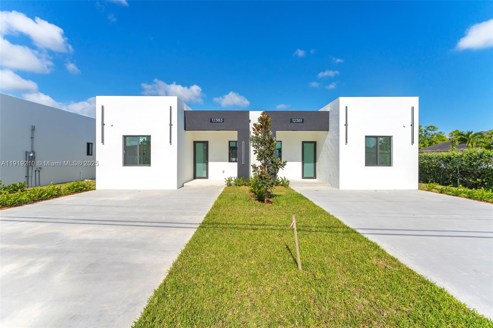 DON'T MISS OUT ON ALL THESE BRAND-NEW MODERN ONE STORY 3BED 2BATH TWIN HOMES, ALL WITH VERY SPACIOUS YARDS. THIS PROPERTY FEATURES PORCELAIN FLOORS THROUGHOUT THE ENTIRE HOME, SPACIOUS LIVING AREAS, LARGE BEDROOMS, IMPACT WINDOWS AND DOORS, HIGH CIELINGS, 8FT SOLID WOOD DOORS, CONCRETE SQUARE DRIVEWAY, ALL APPLIANCES INCLUDED, NO CDD, NO HOA. PLEASE CALL LISTING AGENTS FOR MORE DETAILS ON ALL DIFFERENT MODEL TWIN HOMES. HURRY THESE WILL NOT LAST!!