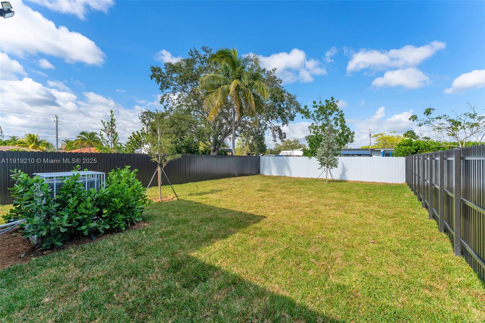 OAK SHIRE HOMES - Residential