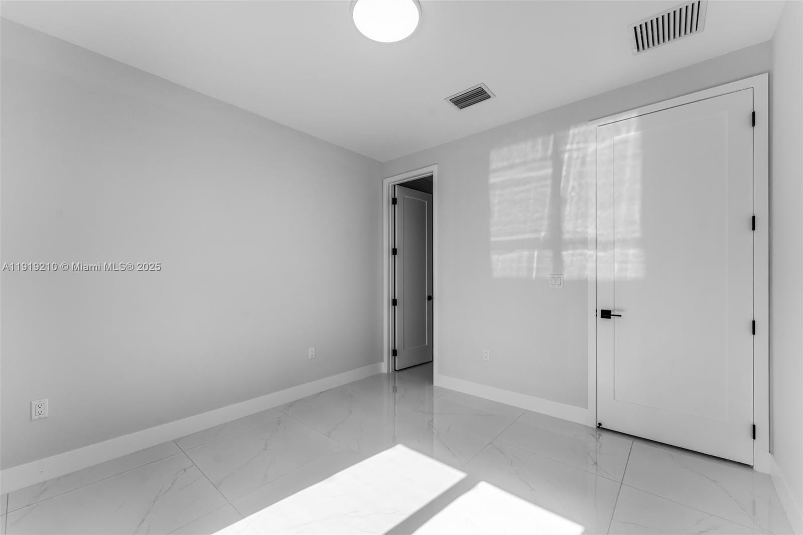 OAK SHIRE HOMES - Residential