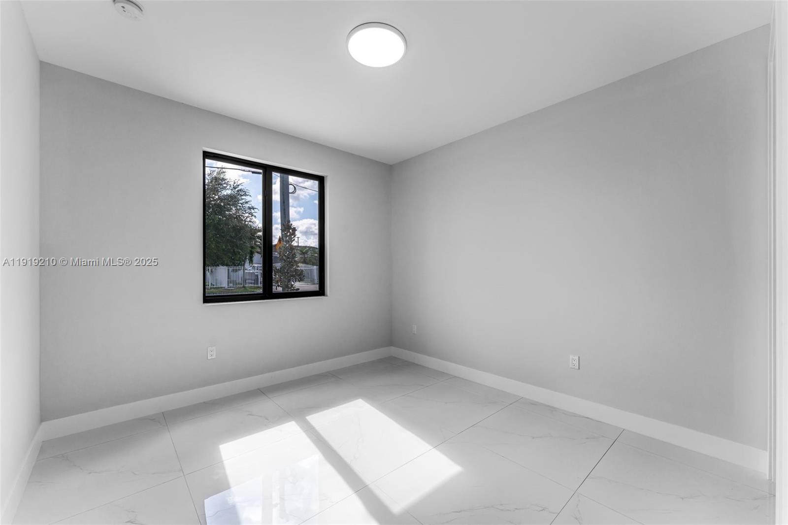 OAK SHIRE HOMES - Residential