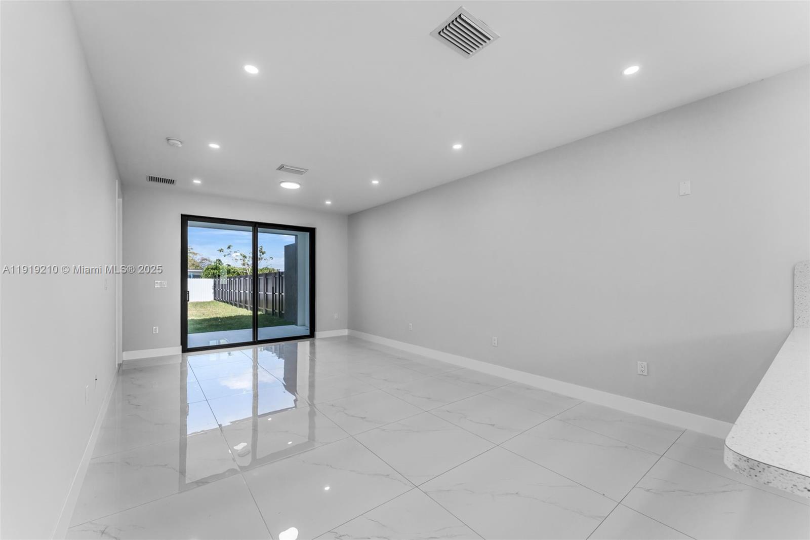OAK SHIRE HOMES - Residential