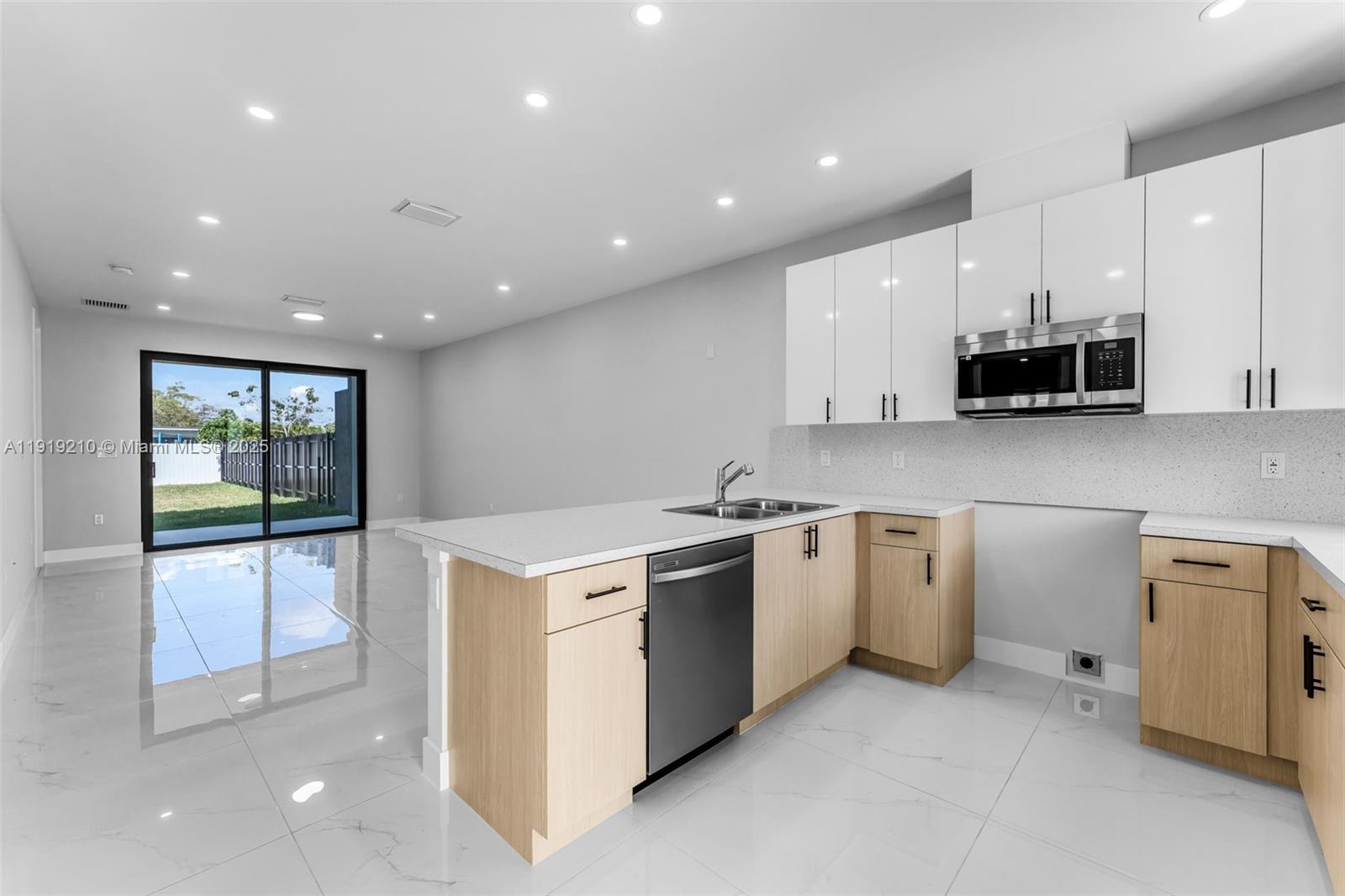 OAK SHIRE HOMES - Residential