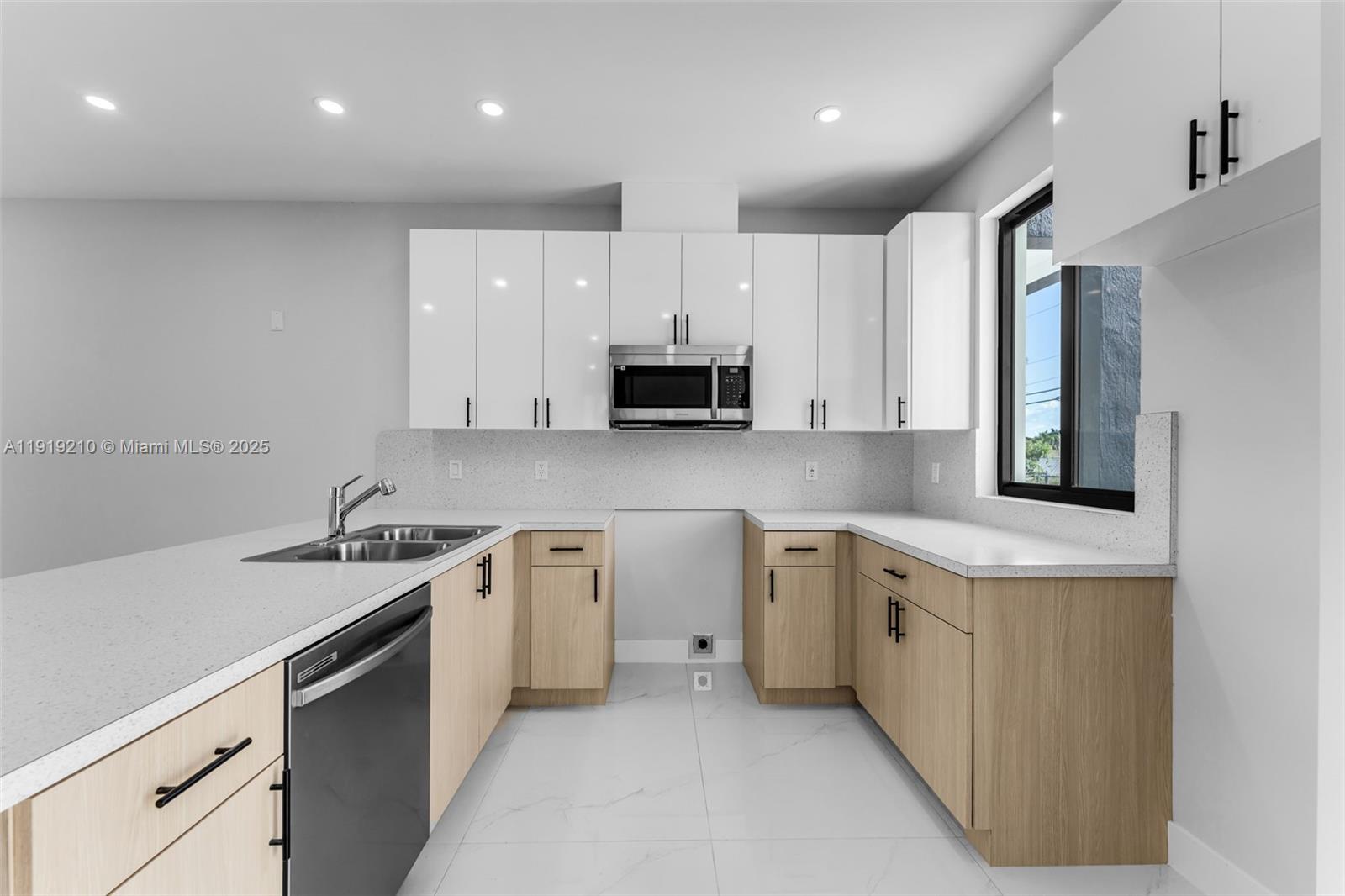 OAK SHIRE HOMES - Residential