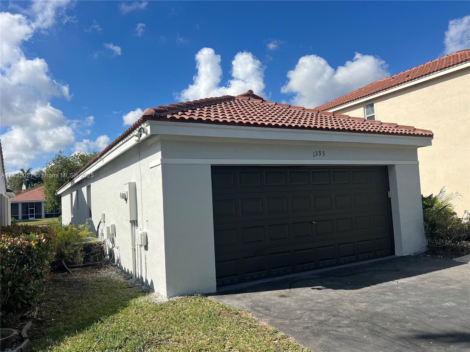SECTOR 2-PARCELS 21A 25 2 - Residential Lease