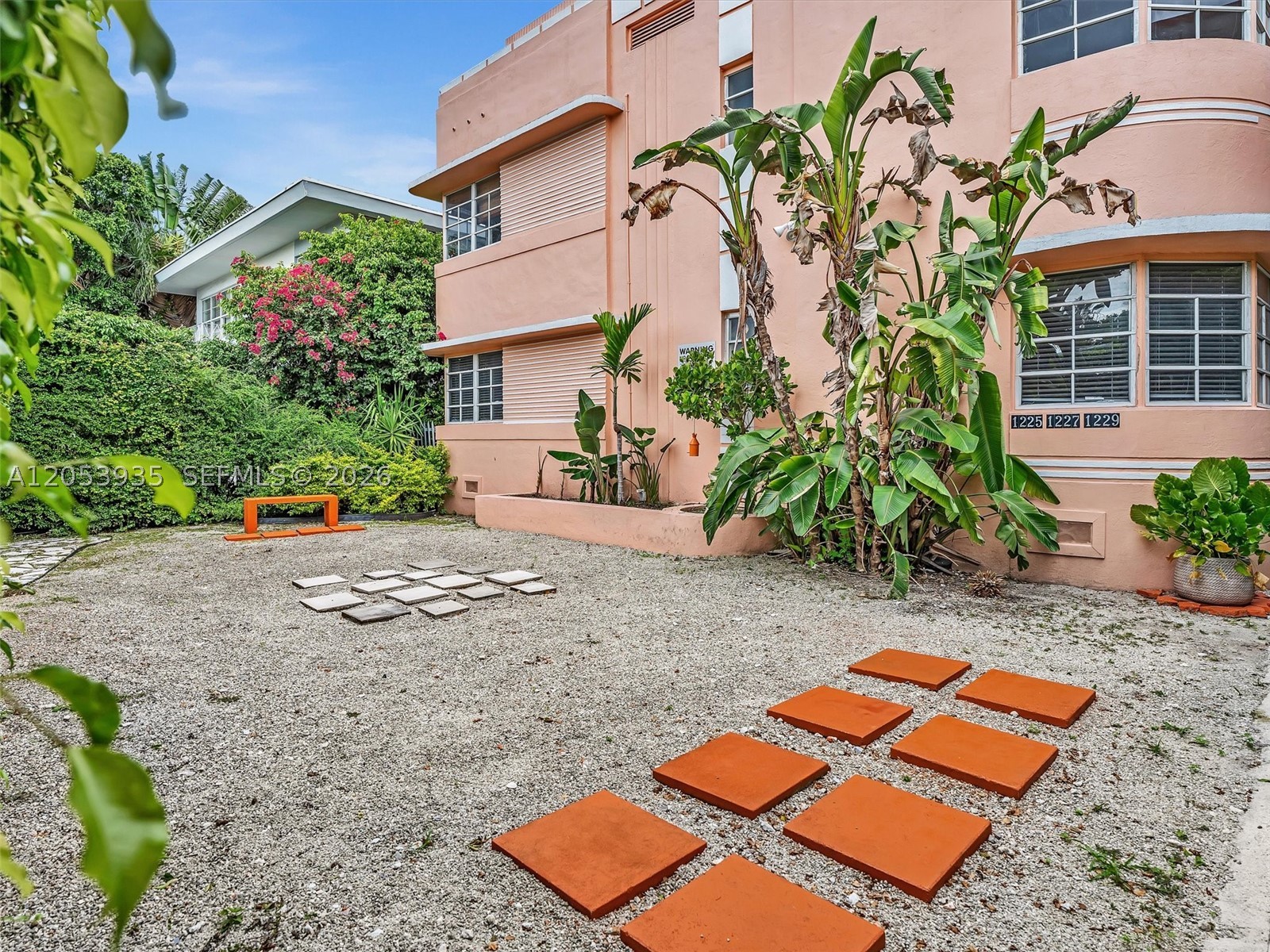 THE ARMSTRONG CONDO - Residential Lease