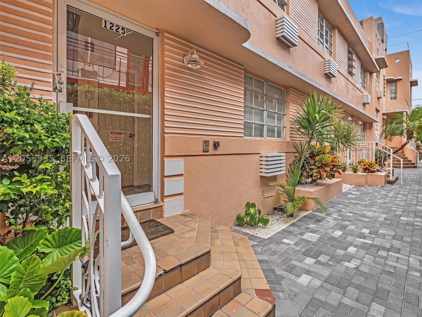 THE ARMSTRONG CONDO - Residential Lease