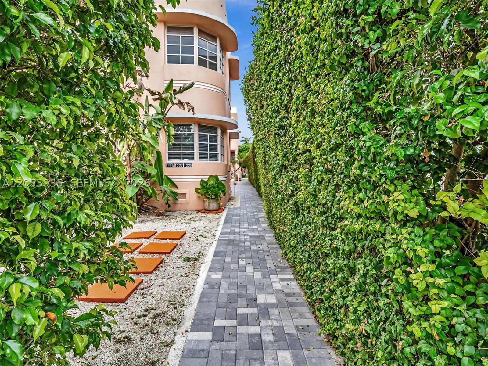 THE ARMSTRONG CONDO - Residential Lease