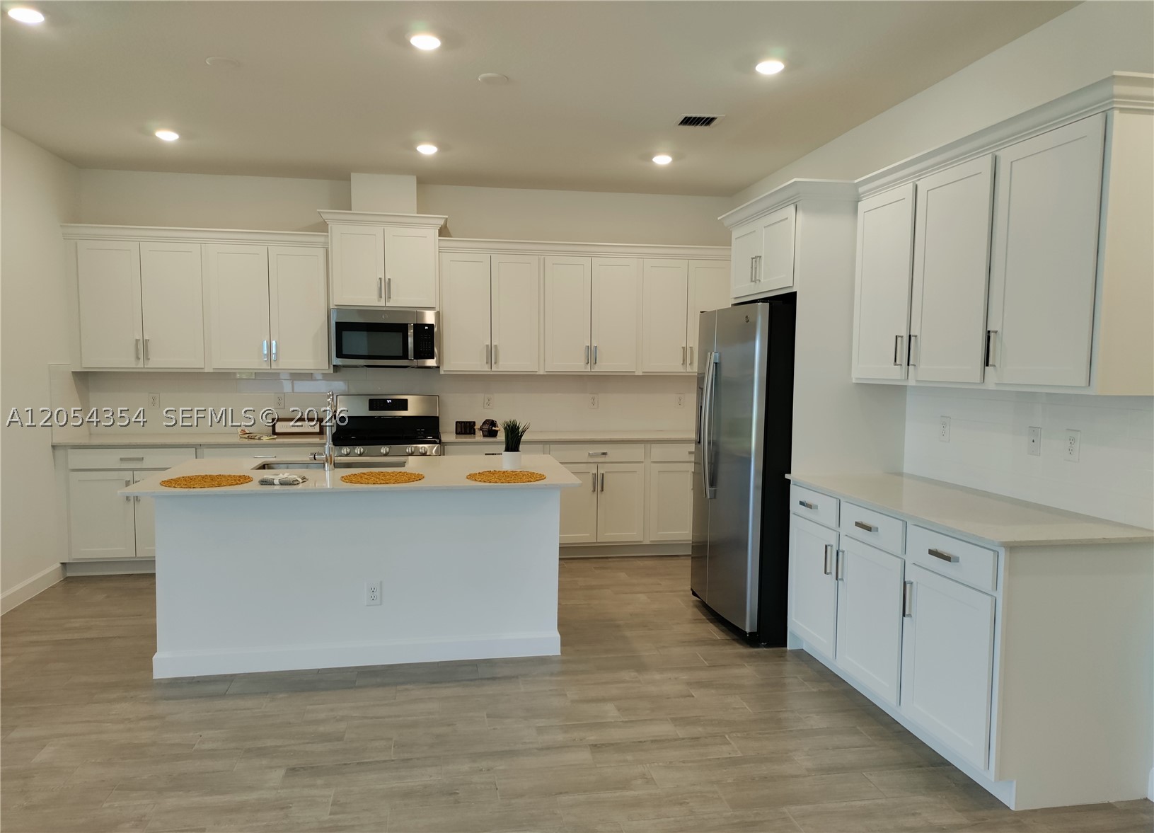 ARDEN PUD POD I SOUTH - Residential Lease