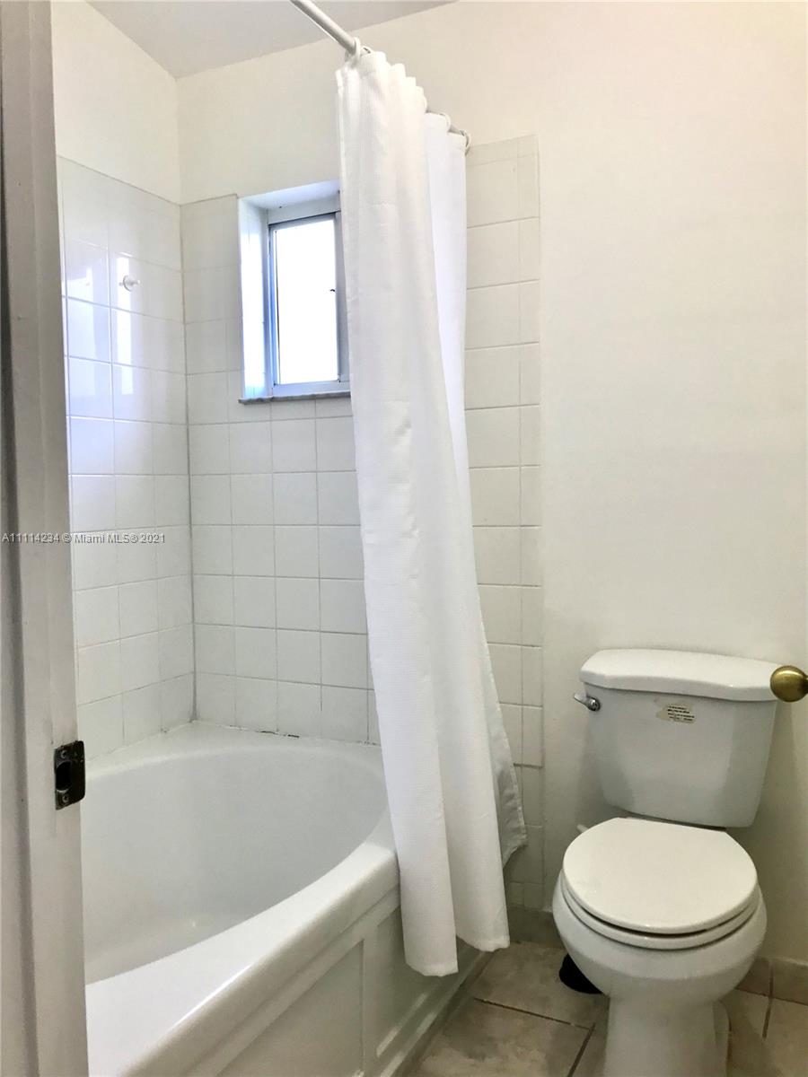 CHAPEL TRAIL II - Residential Lease