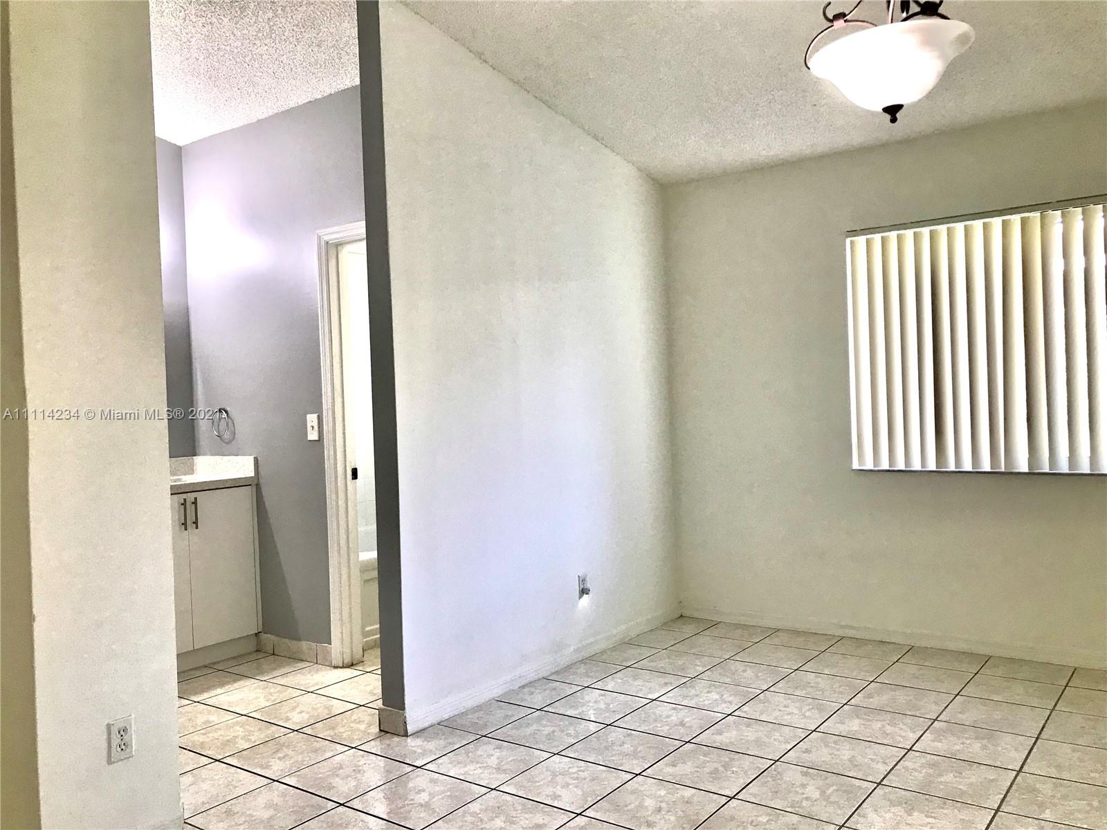 CHAPEL TRAIL II - Residential Lease